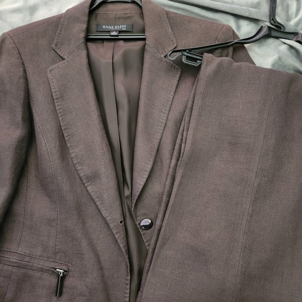 Beautiful lined suit